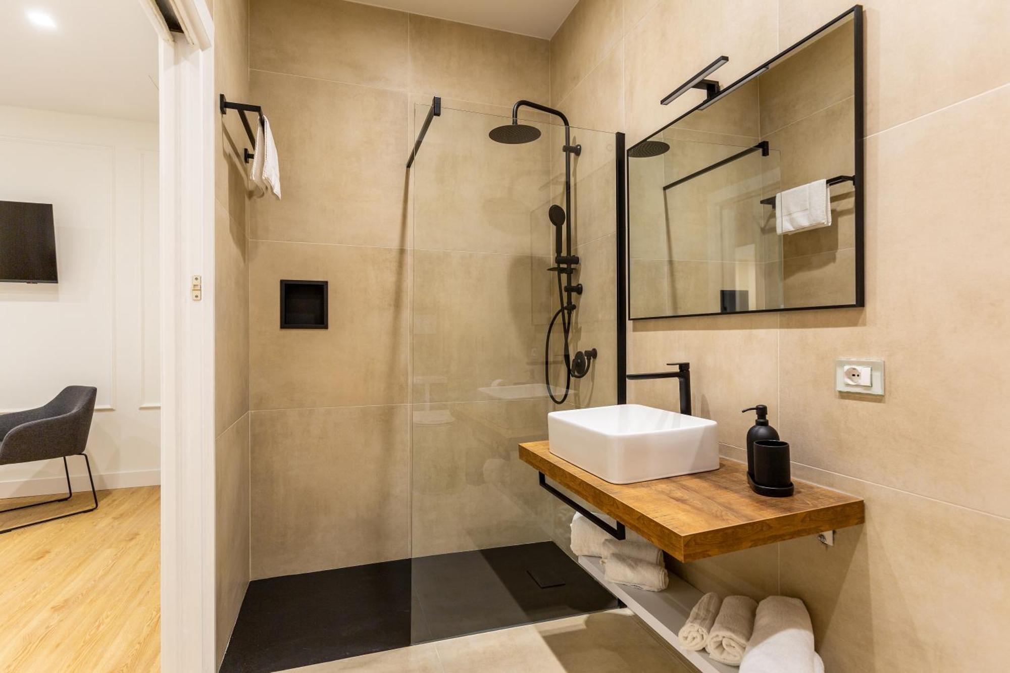 Casa Lounge Costituzione Hotel Каляри Екстериор снимка