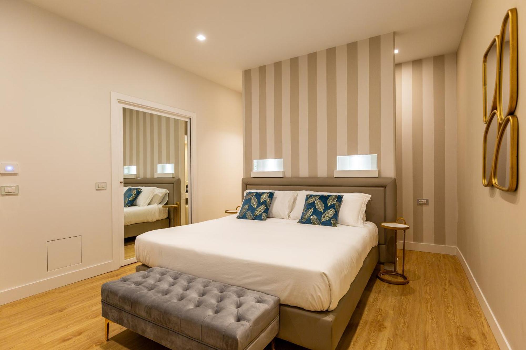 Casa Lounge Costituzione Hotel Каляри Екстериор снимка