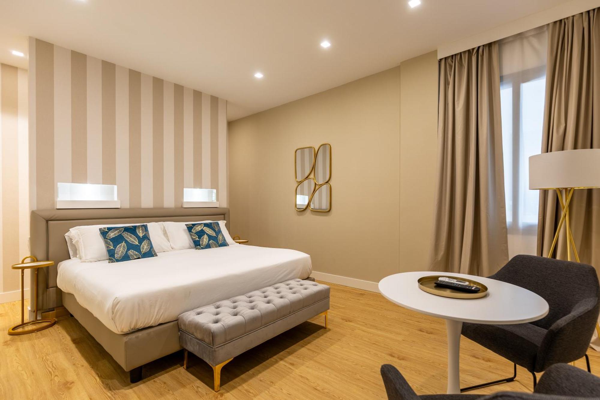 Casa Lounge Costituzione Hotel Каляри Екстериор снимка
