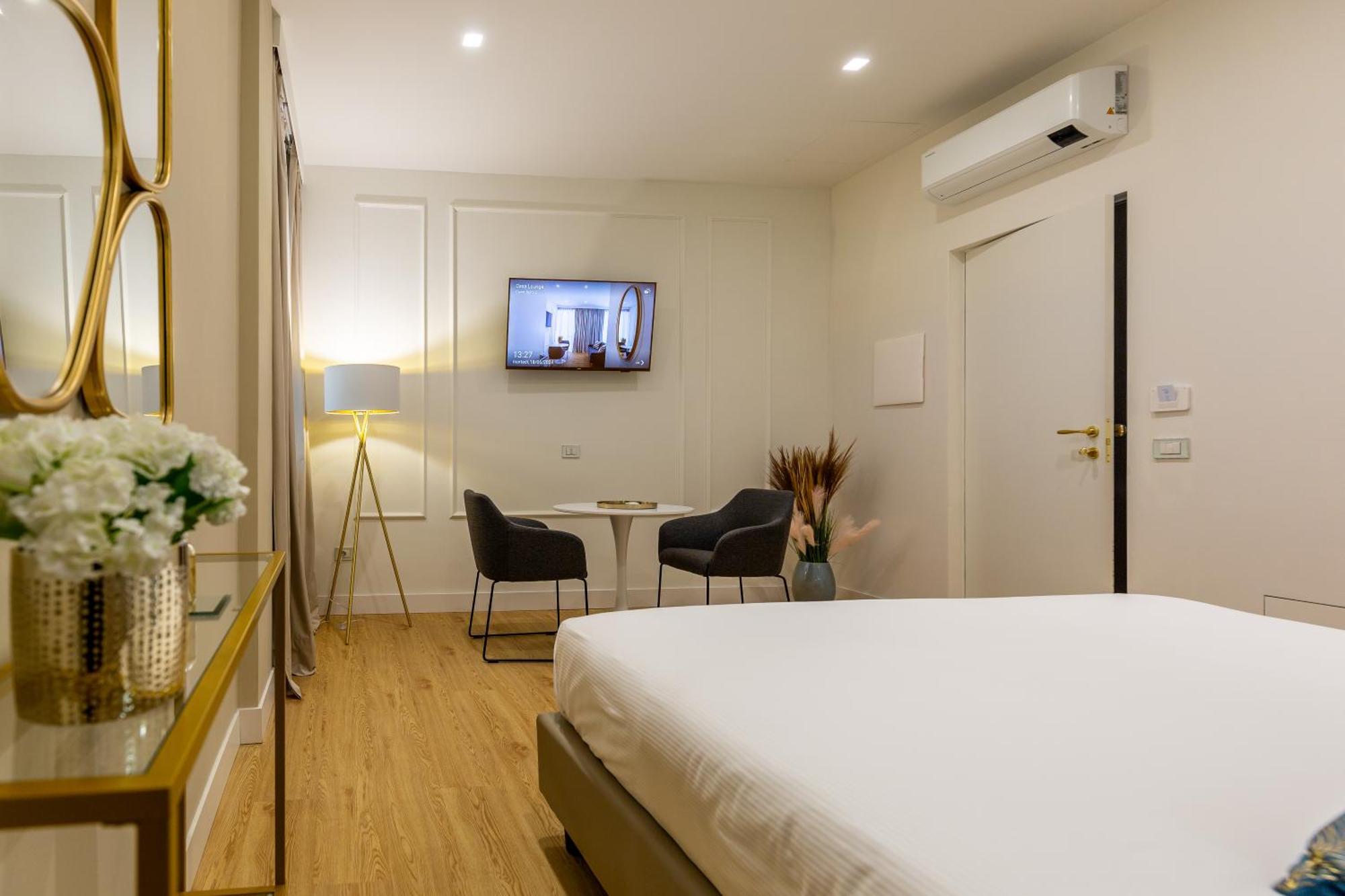 Casa Lounge Costituzione Hotel Каляри Екстериор снимка