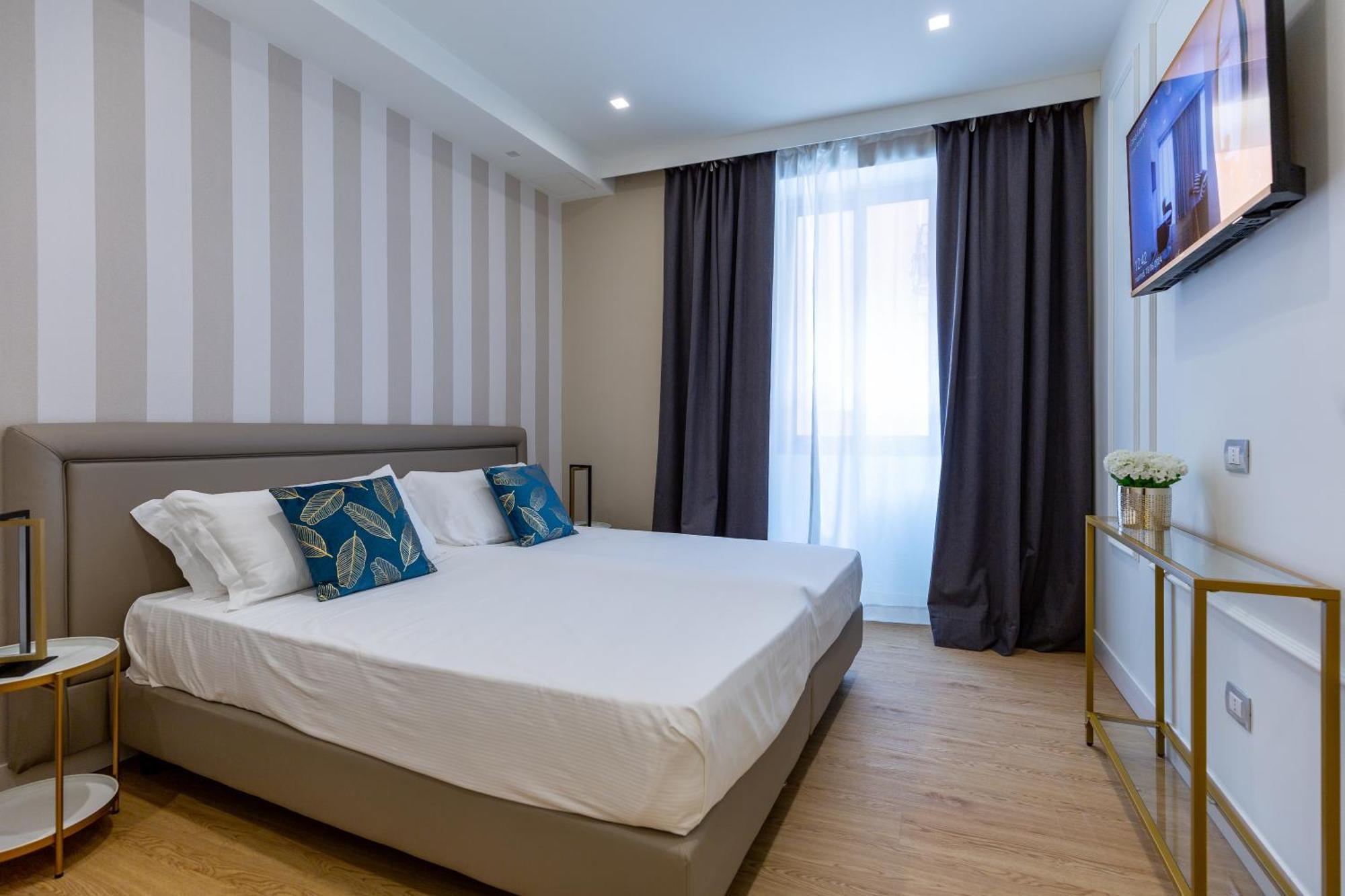 Casa Lounge Costituzione Hotel Каляри Екстериор снимка